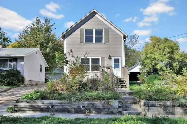 922 6th ST S, Stillwater, MN 55082