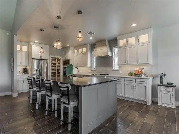 16313 Brookefield DR, Edmond, OK 73013