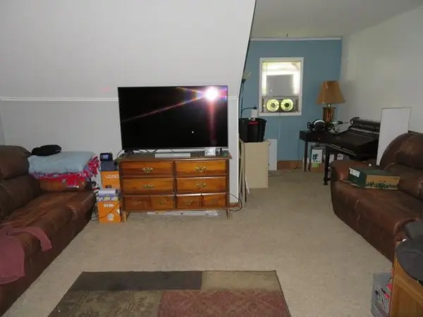 N1299 COUNTY RD W RD, Campbellsport, WI 53010-2252