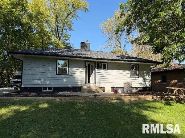 1528 W SHENANDOAH DR, Peoria, IL 61614