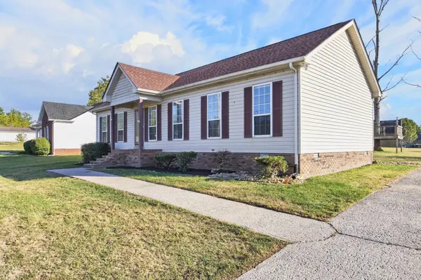 4008 Fleetwood Dr, Westmoreland, TN 37186