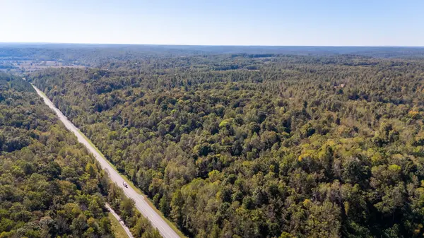 1036 Mason Bates Bend Rd, Centerville, TN 37033