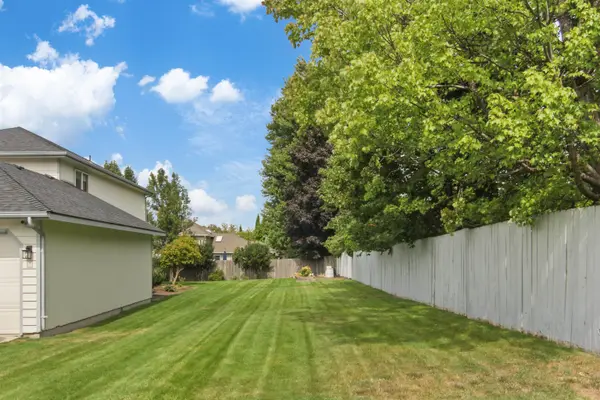 3515 E Tara Dr, Spokane, WA 99203