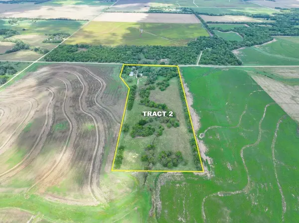 1425 110TH, Peabody, KS 66866