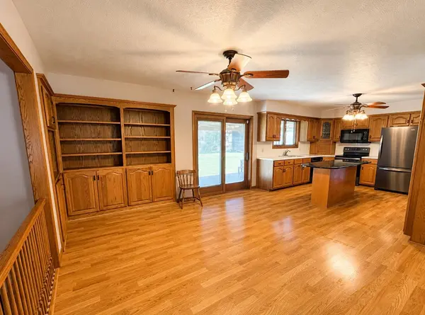 409 N Willow St, Solomon, KS 67480