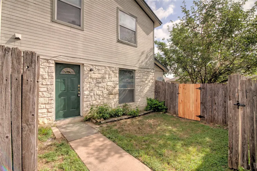 2211 Creekside C LN #C, Georgetown, TX 78626