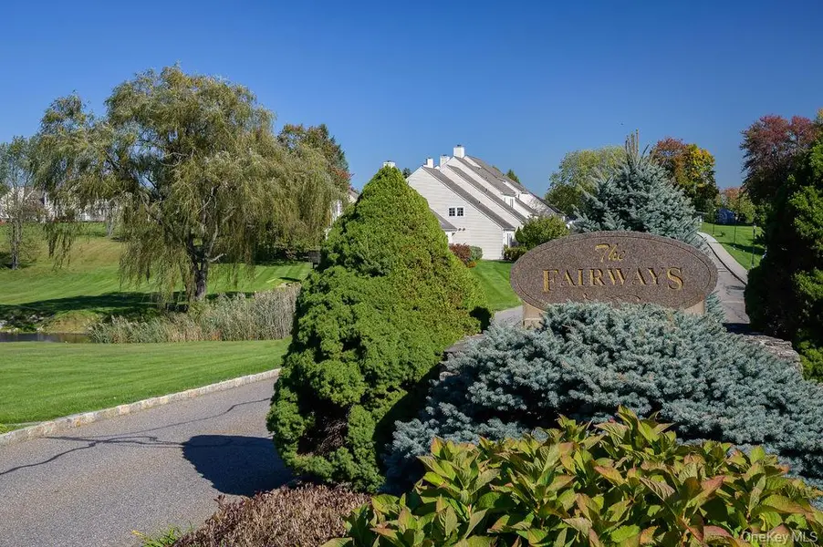 159 Fairway DR, Carmel, NY 10512