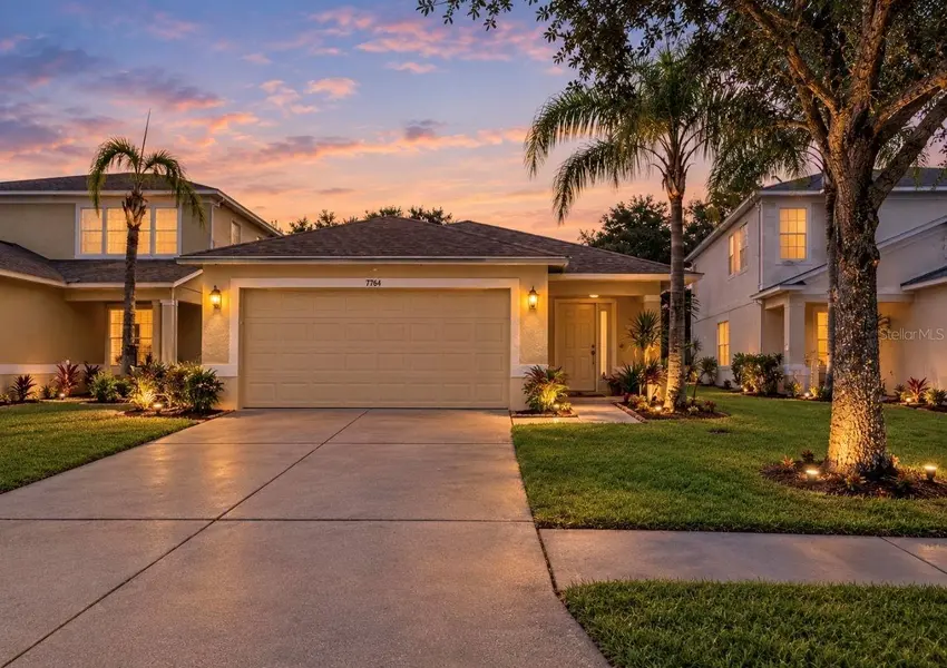 7746 CARRIAGE POINTE DR, Gibsonton, FL 33534