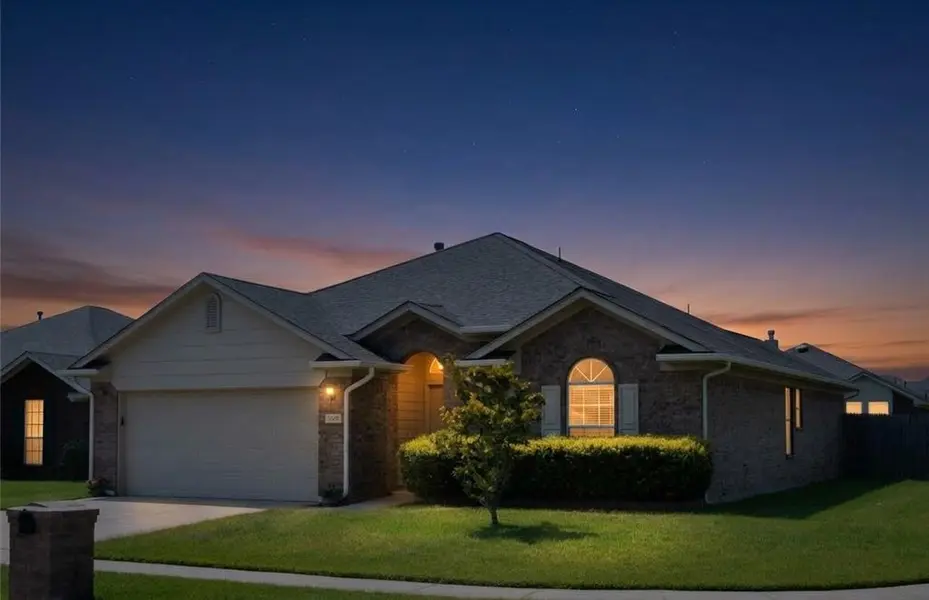 2508 NW 162nd TER, Edmond, OK 73013