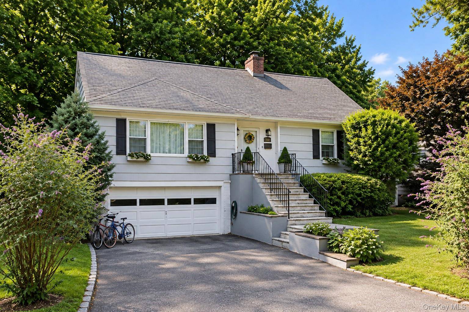 1035 Shore Acres DR, Mamaroneck, NY 10543