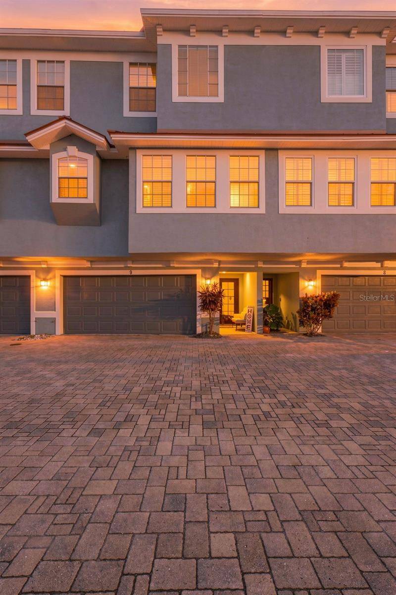 3111 W DE LEON ST #9, Tampa, FL 33609