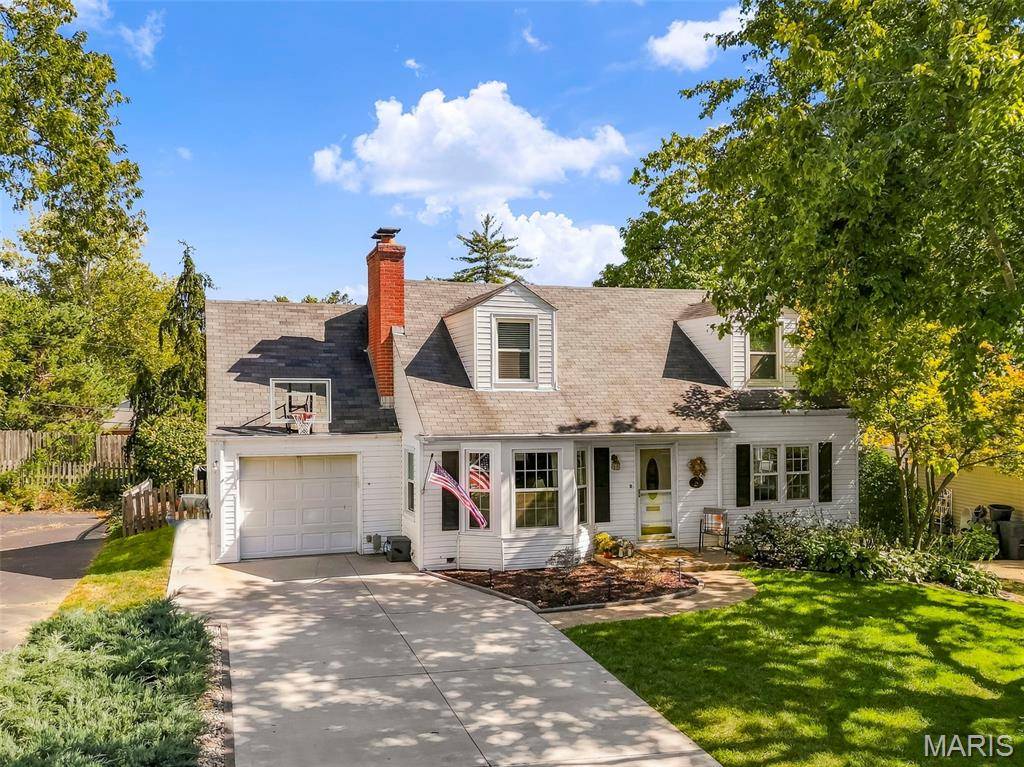 24 Cheyenne CT, St Louis, MO 63122