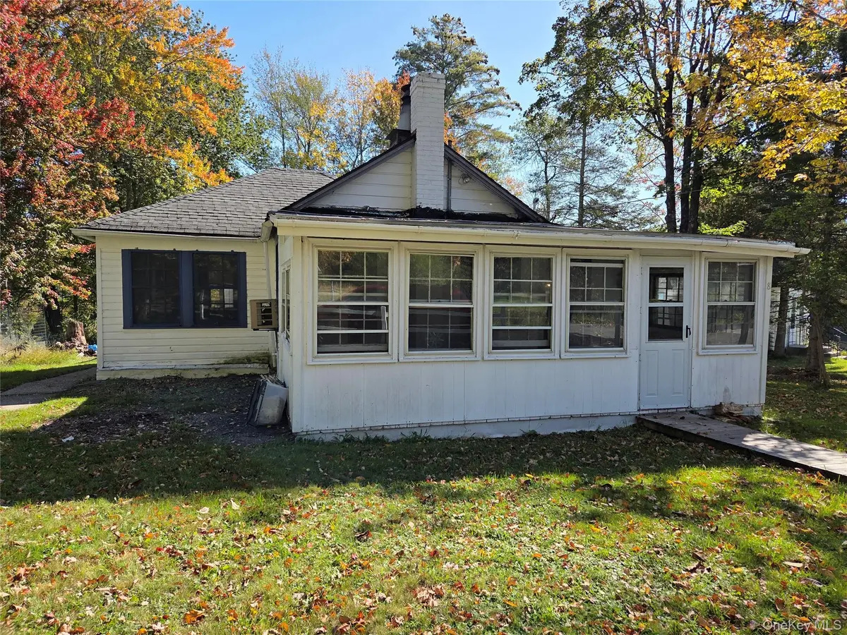 8 Central AVE, White Lake, NY 12786