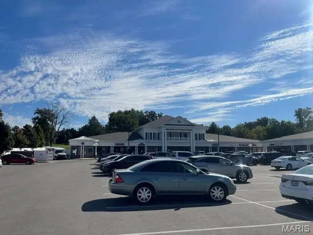 6060 Telegraph RD, St Louis, MO 63129