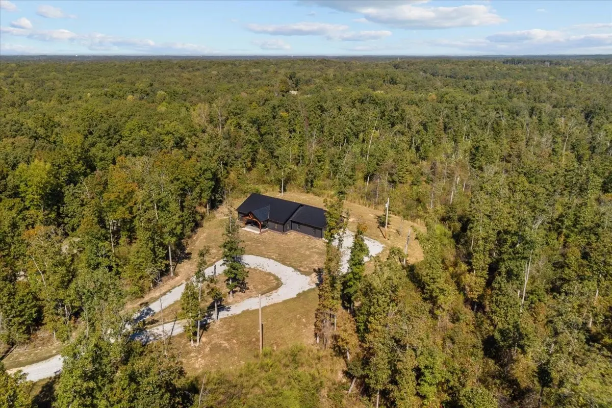 700 Old Highway 13, Waverly, TN 37185