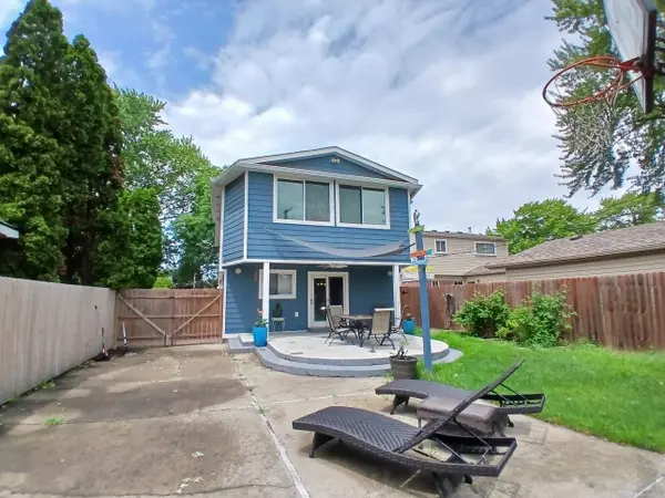 22700 Grove ST, St Clair Shores, MI 48080