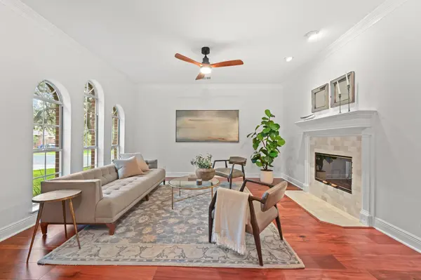 4030 Shavano DR, Austin, TX 78749