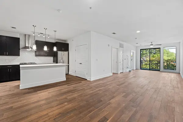 1615 E 7th ST #202, Austin, TX 78702