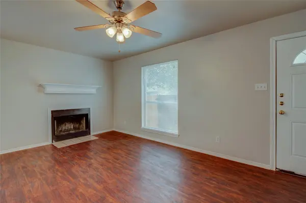2211 Creekside C LN #C, Georgetown, TX 78626