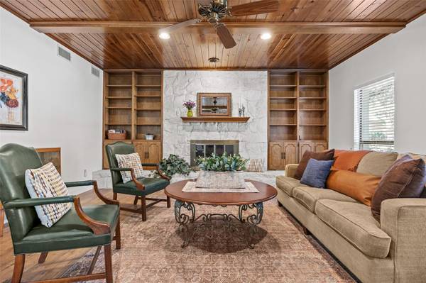 11306 Pickfair DR, Austin, TX 78750