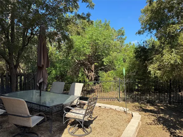 1001 E 3rd ST, Georgetown, TX 78626