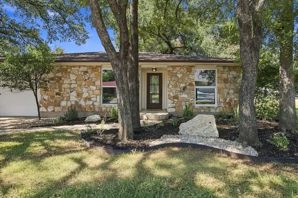 12006 Trianon LN, Austin, TX 78727