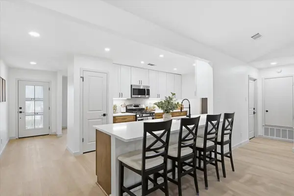 12006 Trianon LN, Austin, TX 78727