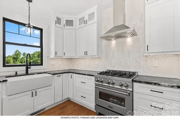 159 Martha AVE #2, Hendersonville, NC 28792