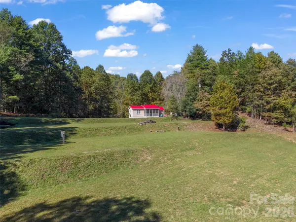 468 Willow Springs CV, Hendersonville, NC 28739