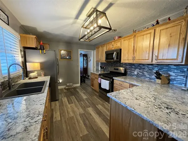 839 W Garrison BLVD, Gastonia, NC 28052