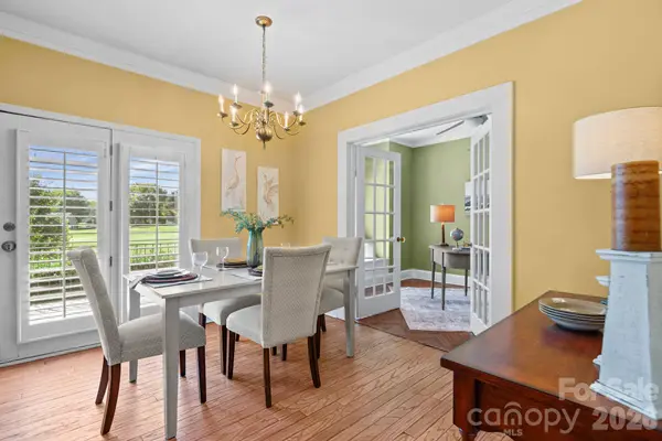 122 Warwicke PL, Advance, NC 27006