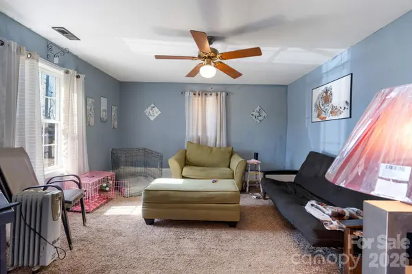 1242 W Airline AVE, Gastonia, NC 28052
