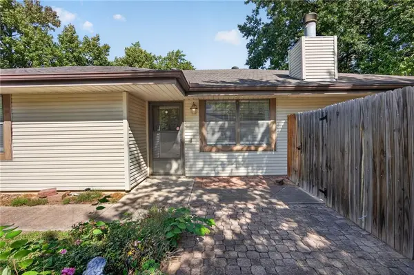 2700 NW 5th ST, Blue Springs, MO 64014