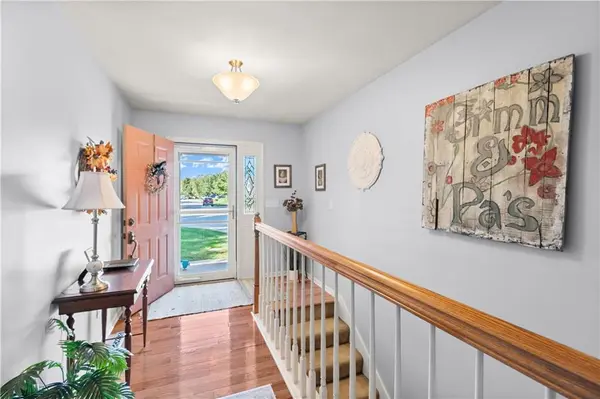 1402 Sam Den CIR, Cameron, MO 64429