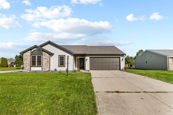 5334 Goldfinch LN, Fort Wayne, IN 46818-2513