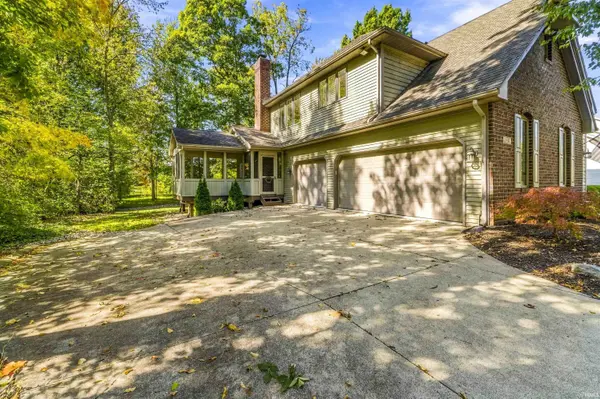 1814 Grey Birch RD, Fort Wayne, IN 46814-9525