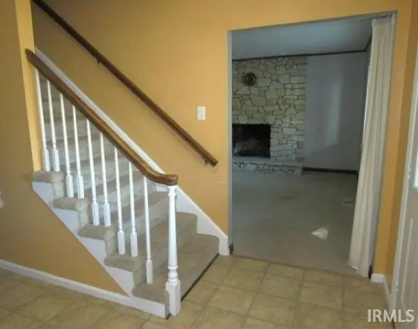 4324 Joyce LN, Mount Vernon, IN 47620