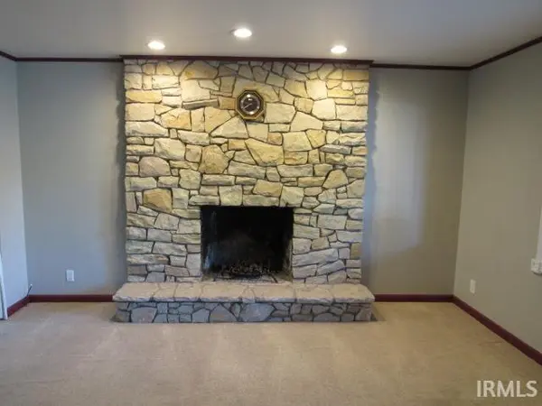 4324 Joyce LN, Mount Vernon, IN 47620