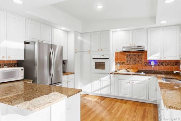 235 Norfolk DR, East Hampton, NY 11937