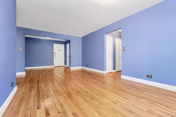 140-21 Burden Crescent #306, Briarwood, NY 11435
