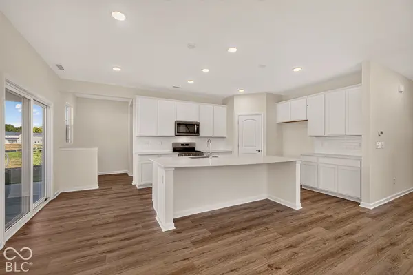 3452 Churchill LN, Whitestown, IN 46075