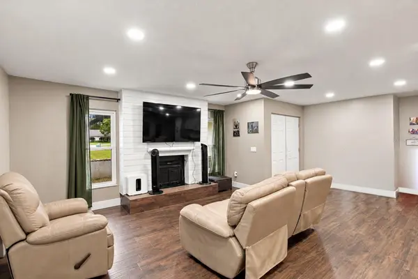 2210 EDGAR CT, Oviedo, FL 32765