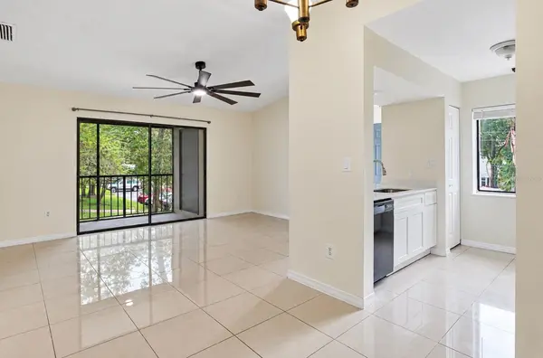 184 RIVERBEND DR #203, Altamonte Springs, FL 32714