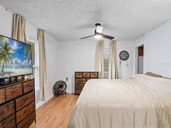 910 E ESKIMO AVE, Tampa, FL 33604