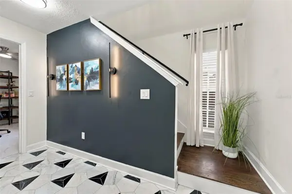 3111 W DE LEON ST #9, Tampa, FL 33609
