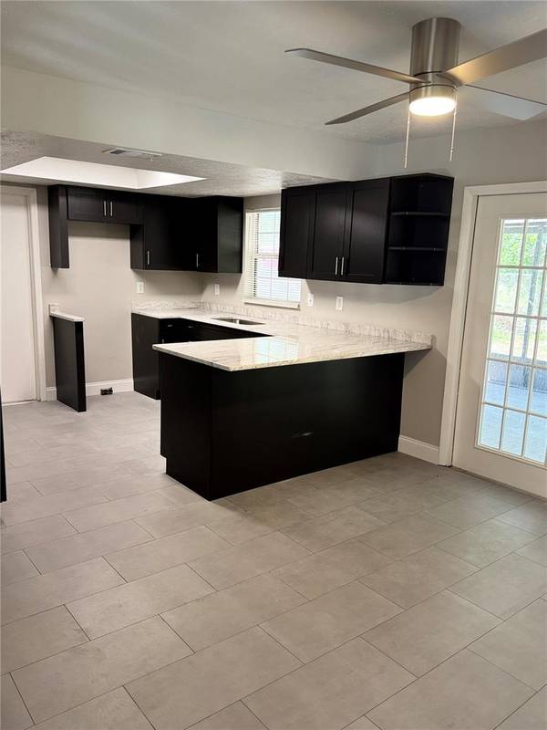 609 AVOCADO DR, Seffner, FL 33584