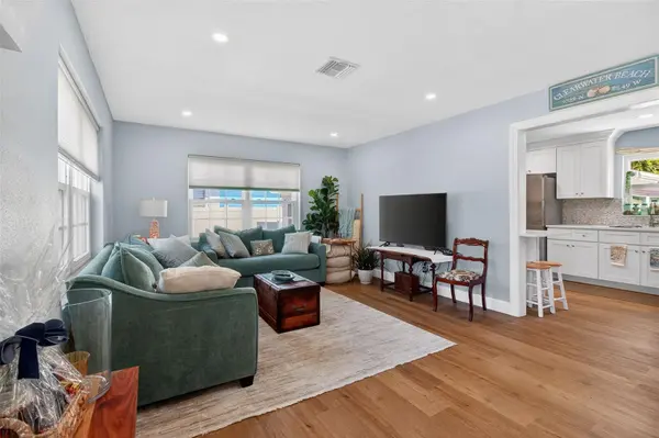 741 LANTANA AVE, Clearwater Beach, FL 33767