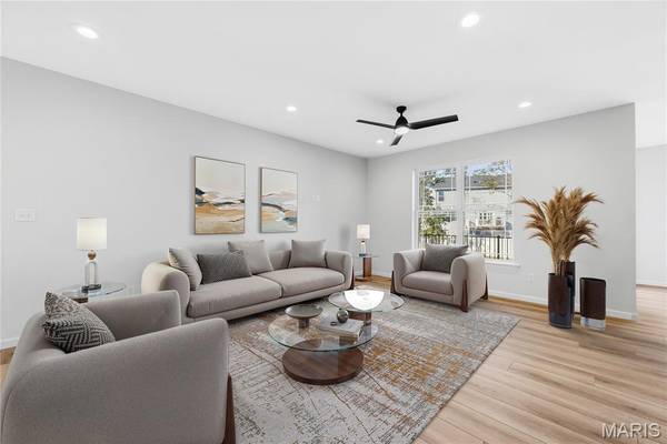 53 Pheasant Ring DR, St Peters, MO 63376