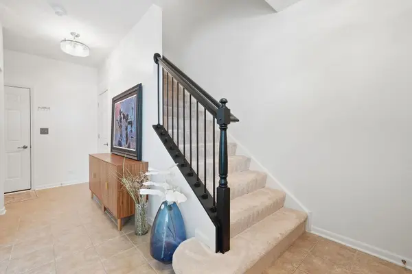 203 W Hyde ST, Arlington Heights, IL 60005