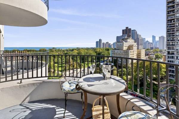 2020 N LINCOLN PARK WEST #9J, Chicago, IL 60614